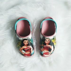 Girls MOANA crocs